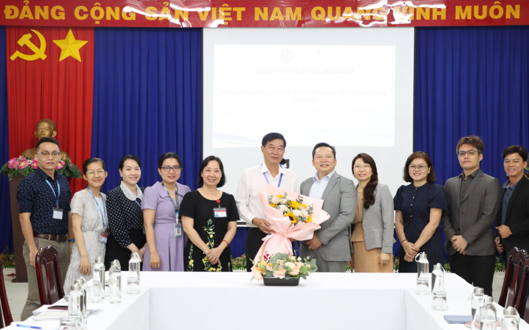 カントー医科薬科大学を訪問し、同大学との間で協力関係構築に向けた業務提携を締結いたしました。