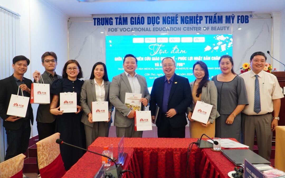 Jamweiは、国際美容皮膚研究所FOBおよびカントー医科大学附属病院を訪問し、今後の連携に向けた意見交換および業務協議を行いました。